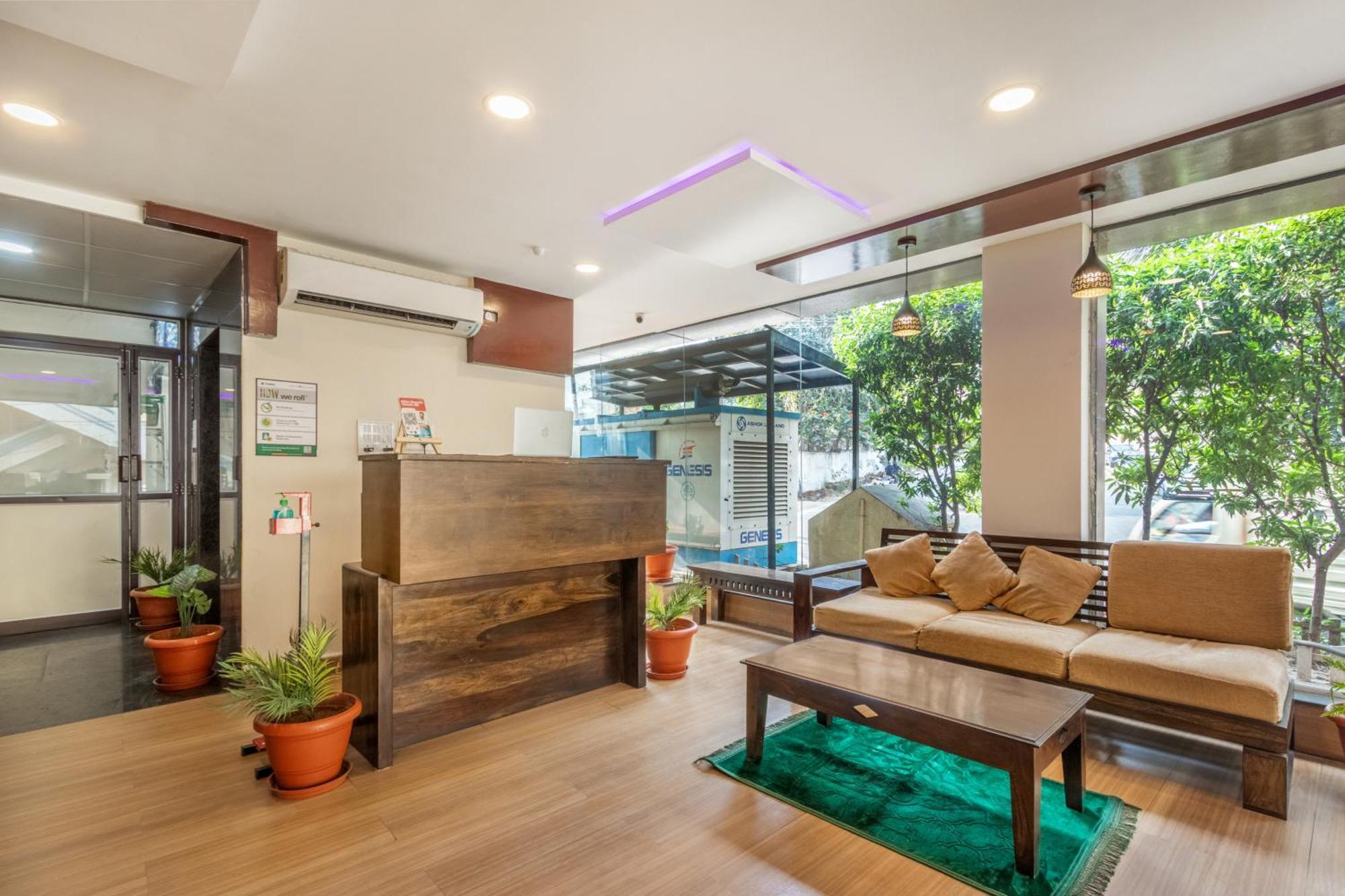 Treebo Purple Square Hotel Hyderabad Exterior foto