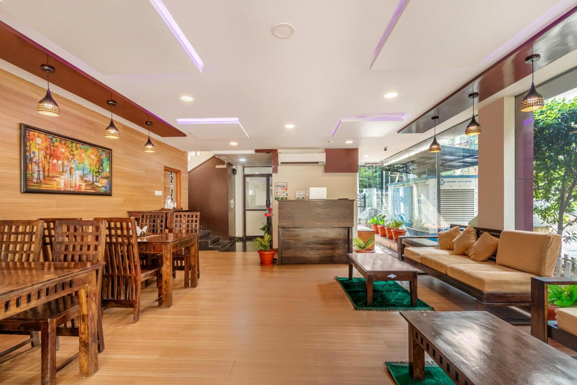 Treebo Purple Square Hotel Hyderabad Exterior foto